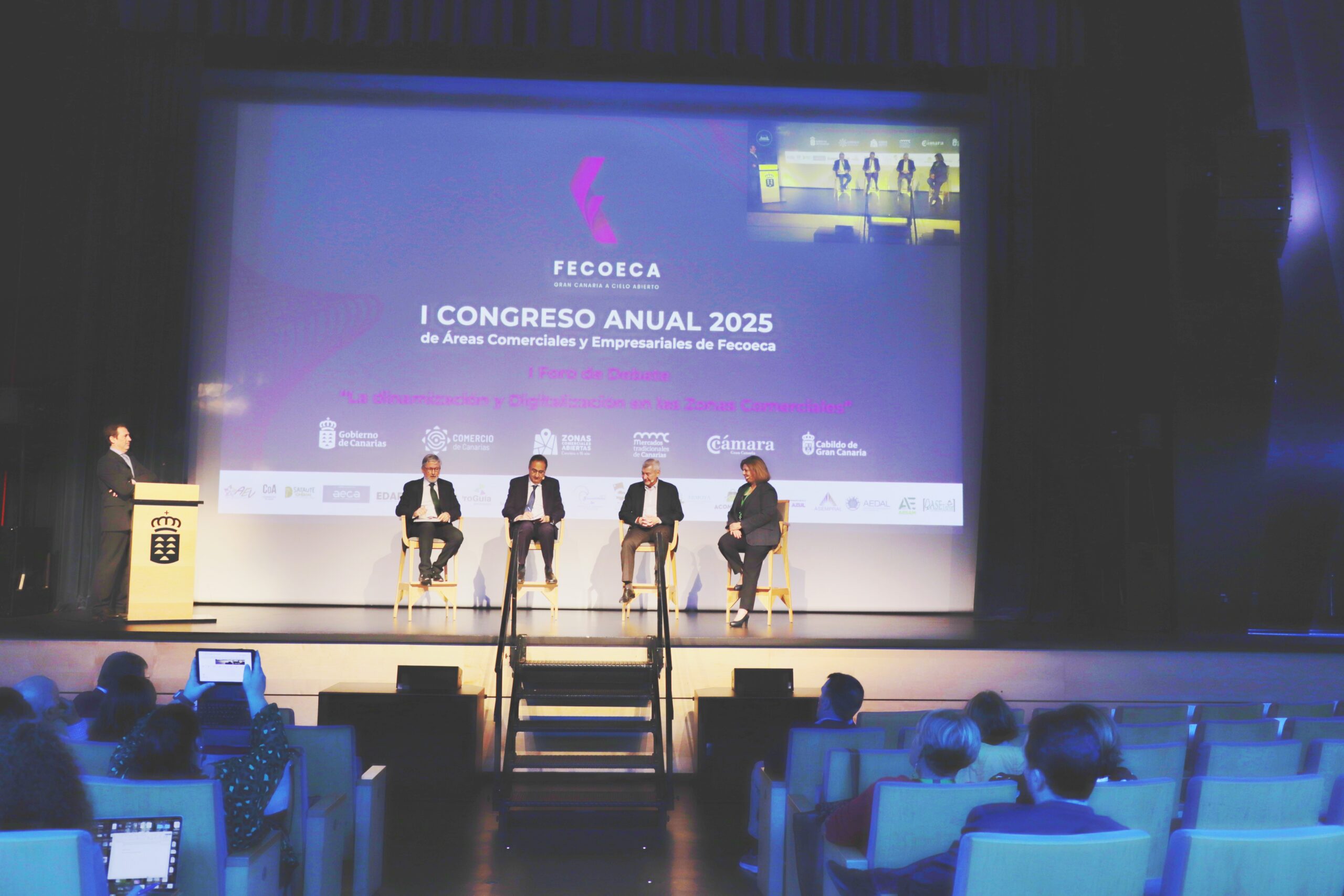 Asociacionismo y digitalización, claves para el futuro del comercio canario, según expertos en el I Congreso Anual de FECOECA